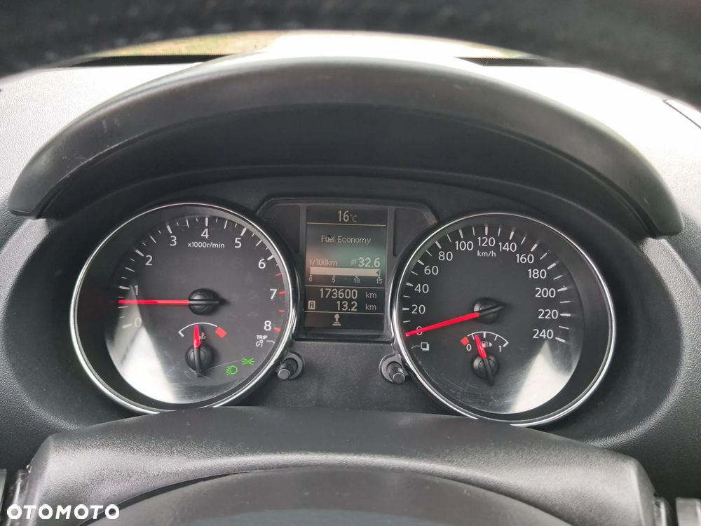 Nissan Qashqai+2 2.0 4x4 Tekna Premium - 32