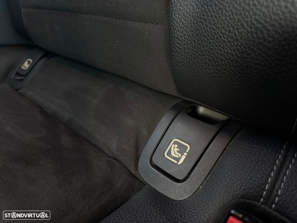 Mercedes-Benz E 300 de 9G-TRONIC AMG Line - 24