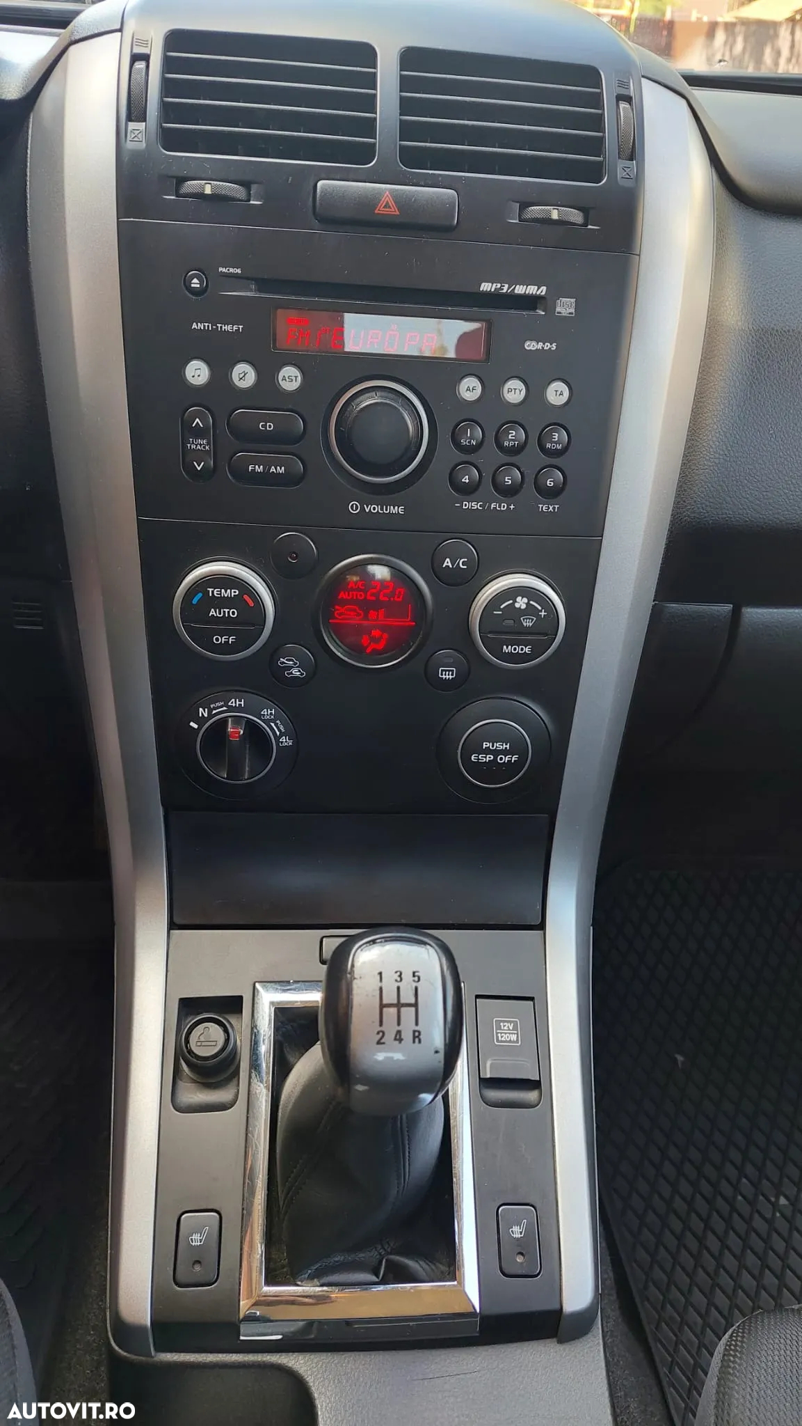 Suzuki Grand Vitara 1.9 DDiS Comfort DPF - 10