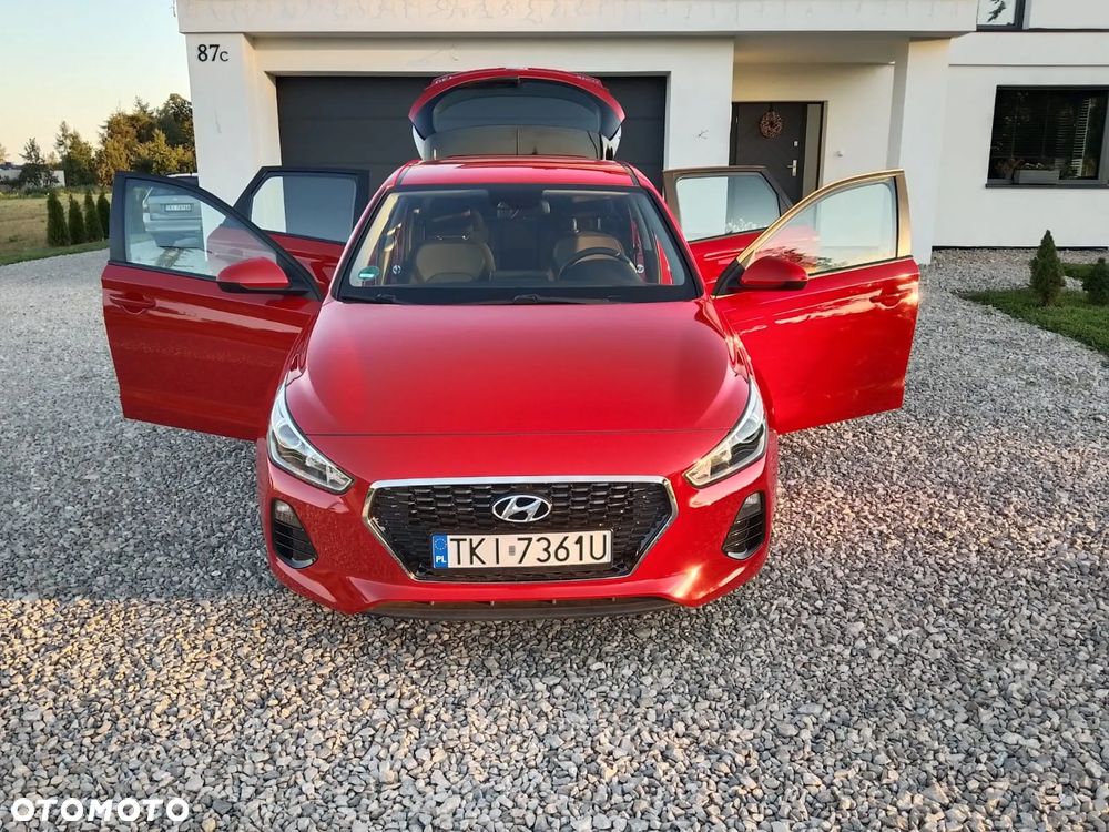 Hyundai i30 blue 1.4 Classic - 12