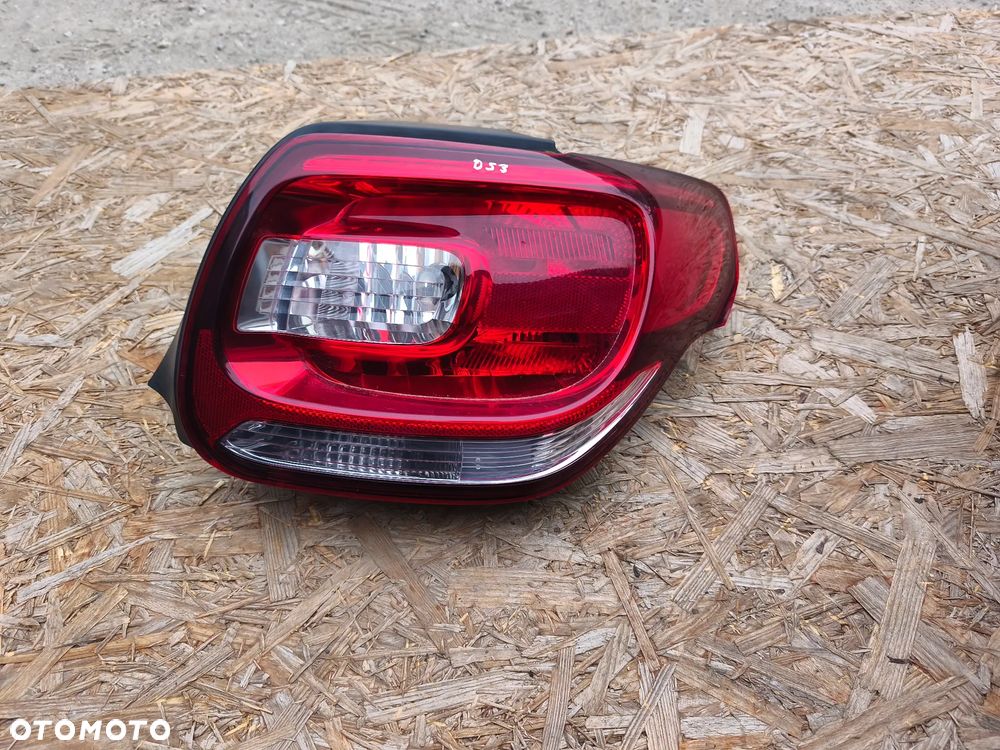 LAMPA TYŁ PRAWA TYLNA 9676973380 CITROEN DS3 - 3