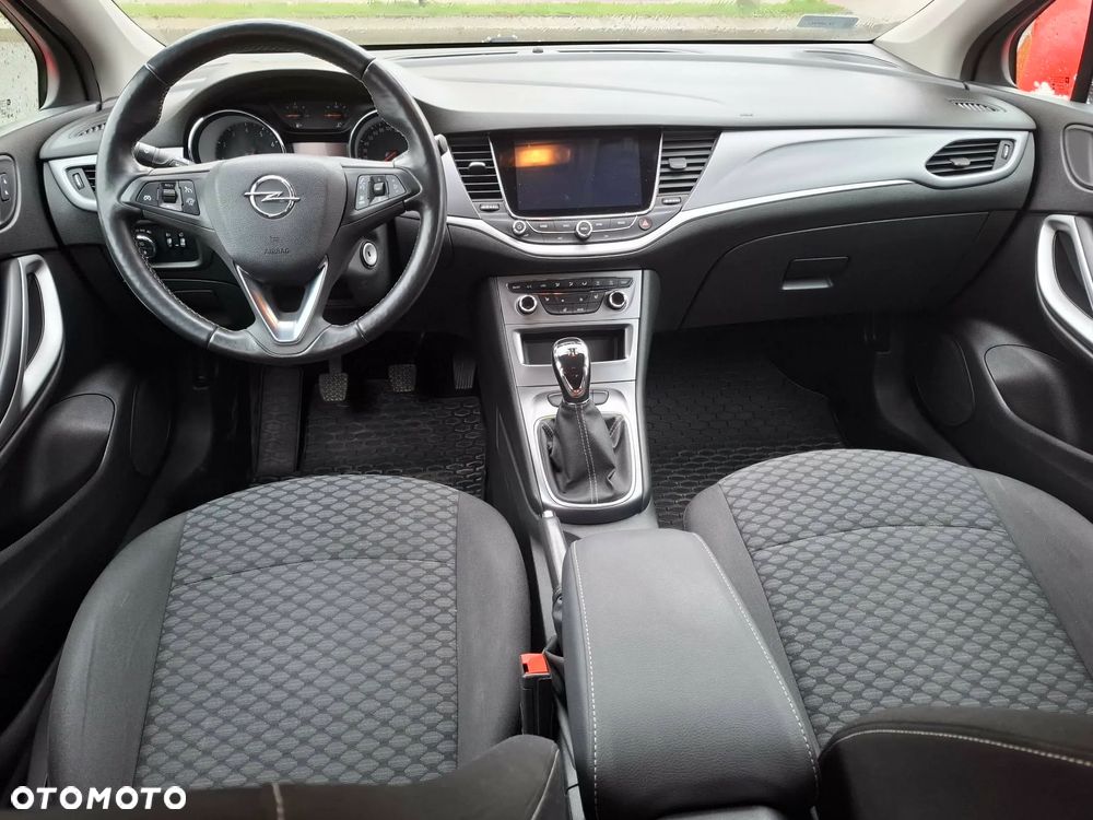 Opel Astra 1.4 T Enjoy - 8