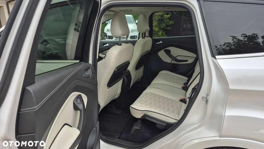 Ford Kuga 2.0 TDCi 2x4 Vignale - 24