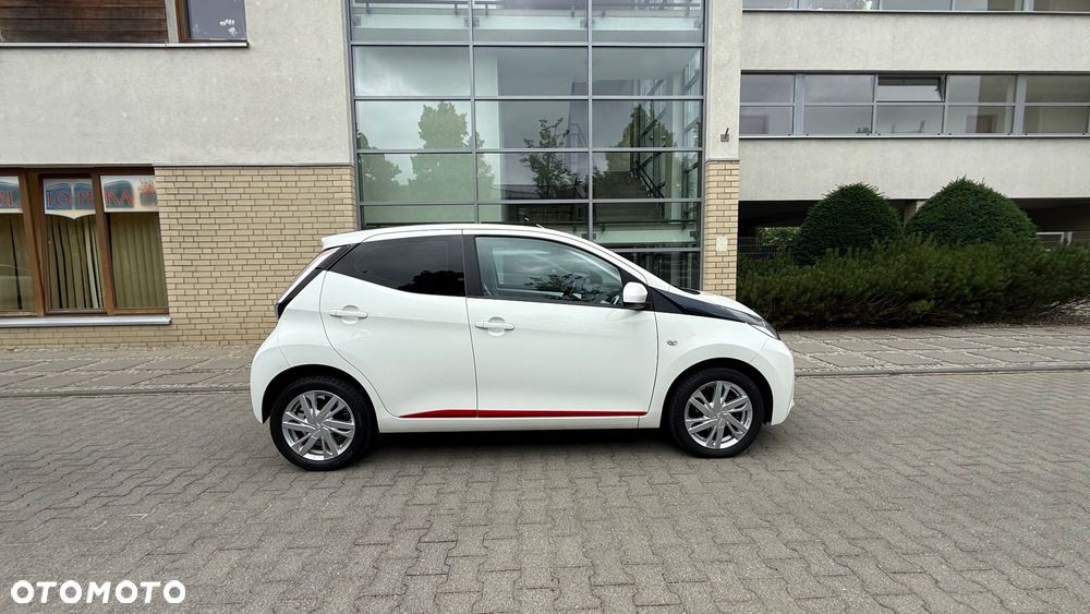 Toyota Aygo x-clusive Style Selection - 12
