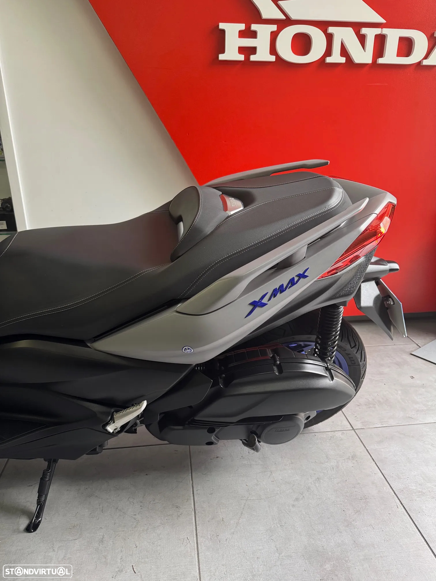 Yamaha X-Max - 6
