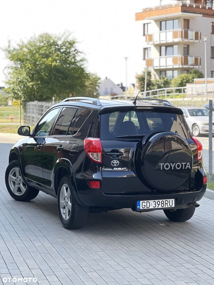 Toyota RAV4 2.0 VVT-i Premium - 7