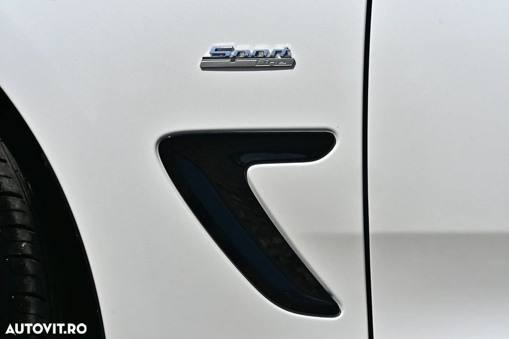 BMW Seria 3 320d Aut. Sport Line - 13