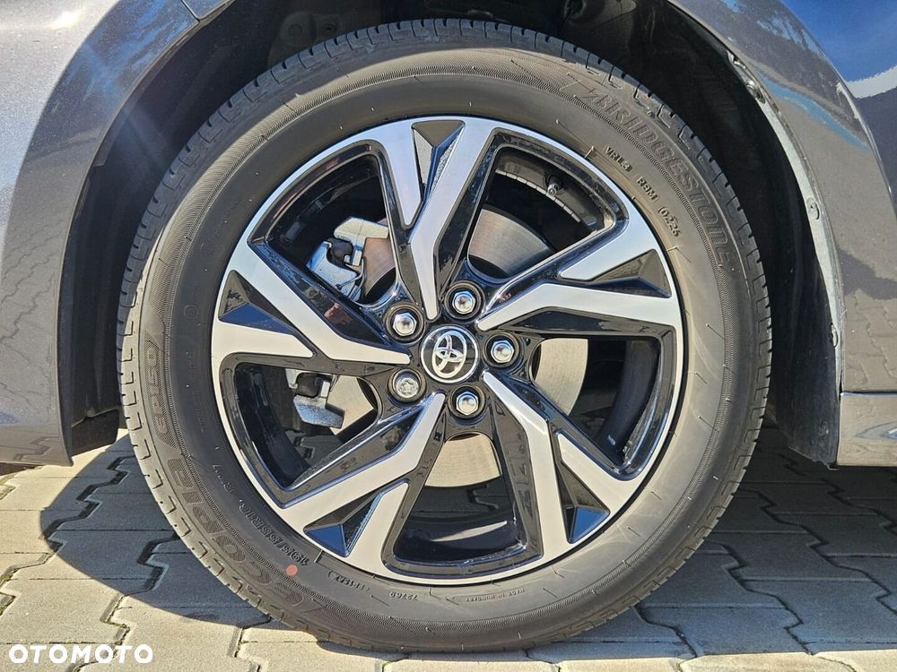 Toyota Yaris Hybrid 1.5 Style - 35