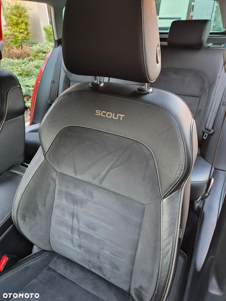 Skoda Superb 2.0 TDI SCR 4x4 Scout DSG - 16