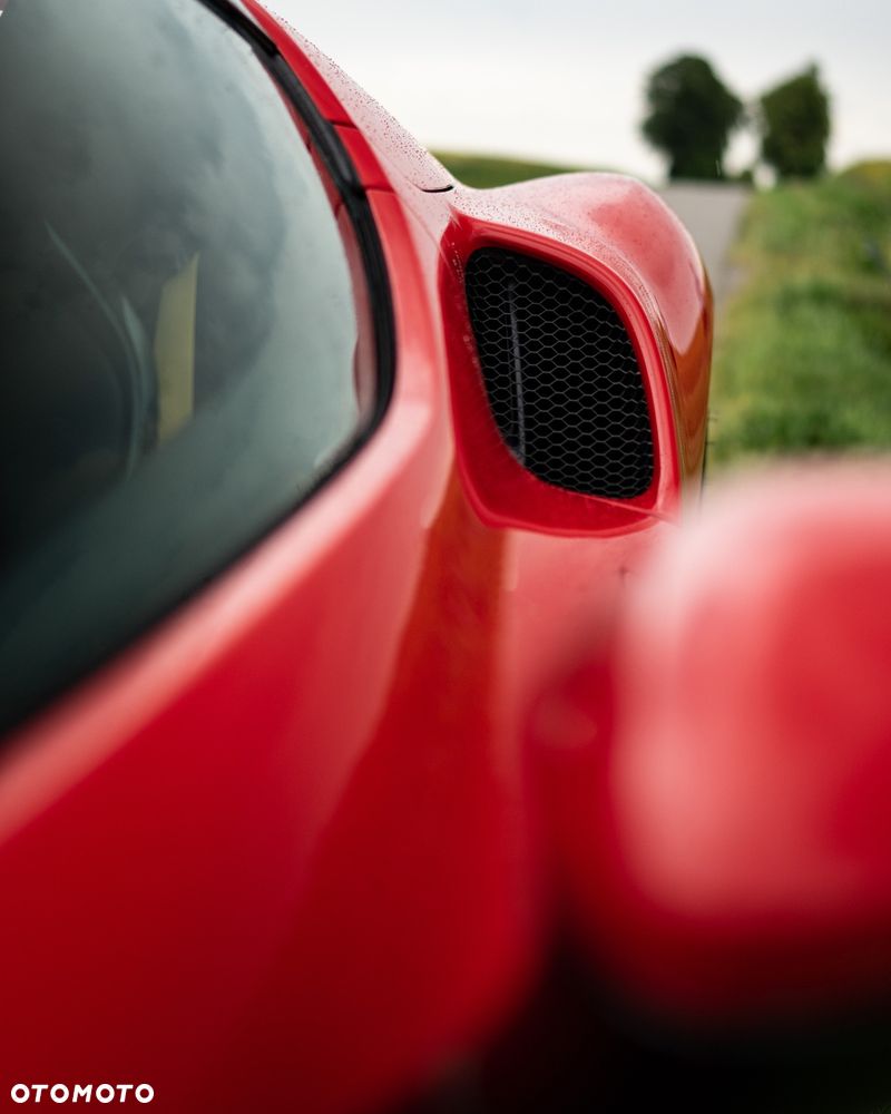 Ferrari 296 GTS - 10