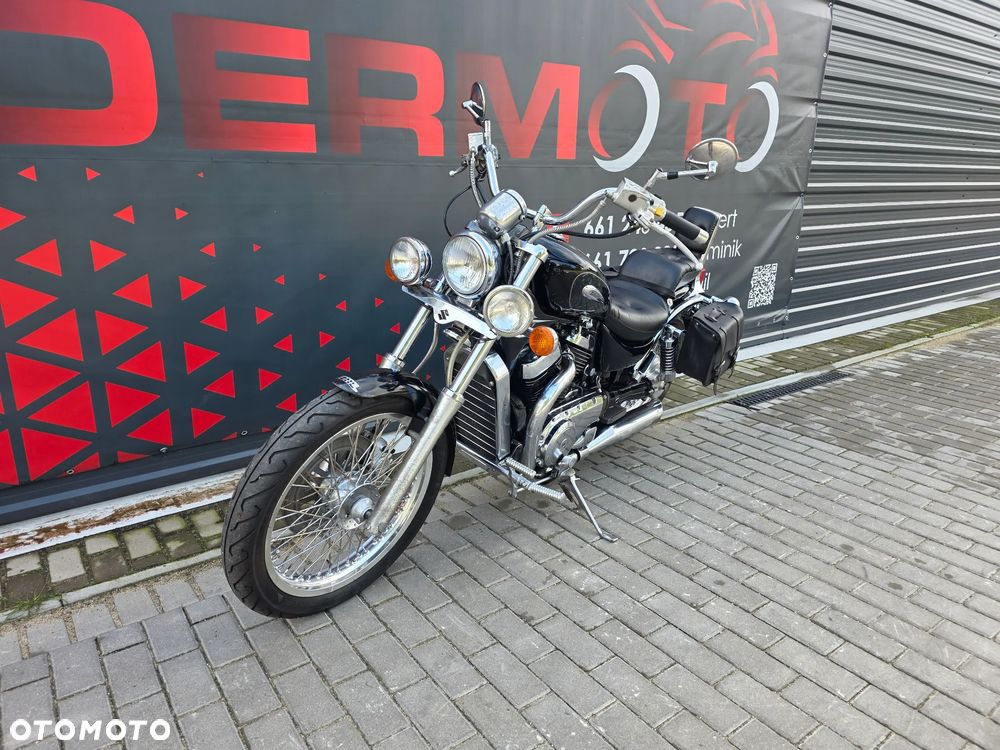 Suzuki Intruder - 31