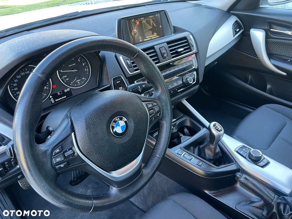 BMW Seria 1 118i - 11