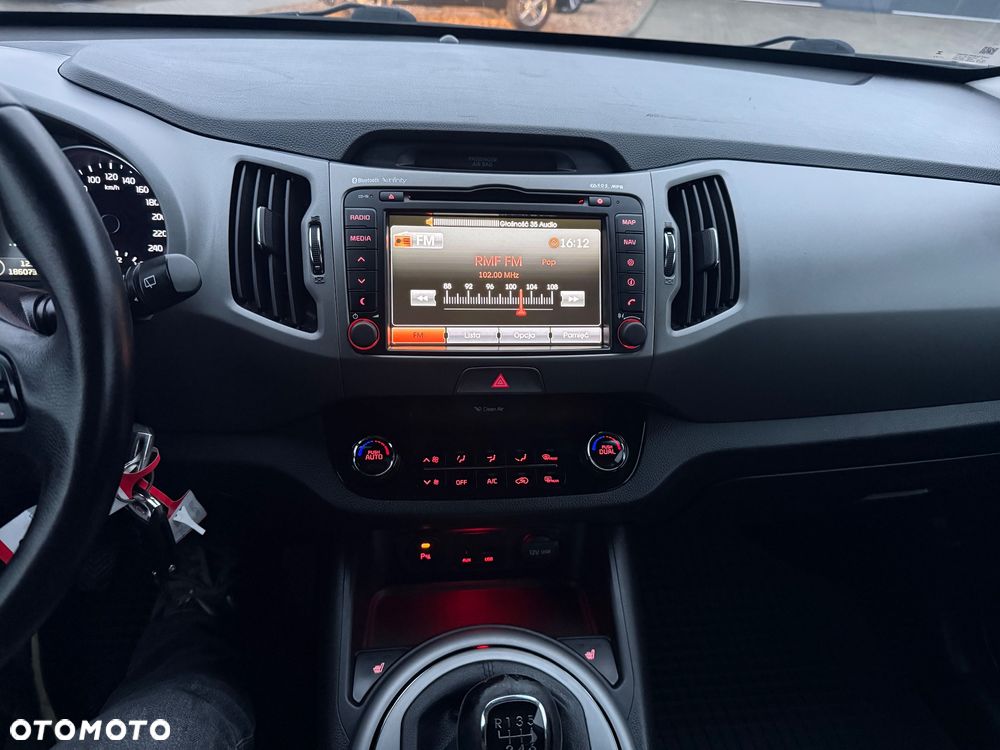 Kia Sportage 1.6 GDI Business Line L 2WD - 29