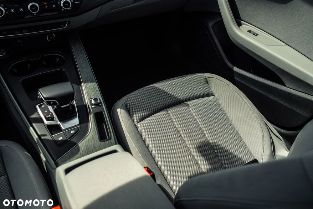 Audi A4 Limousine 40 TDI mHEV Advanced S tronic - 23