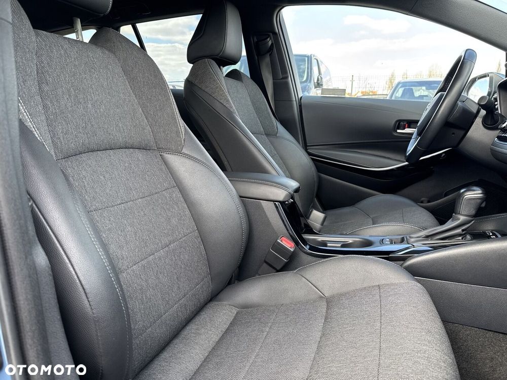 Toyota Corolla 1.8 Hybrid Comfort - 10