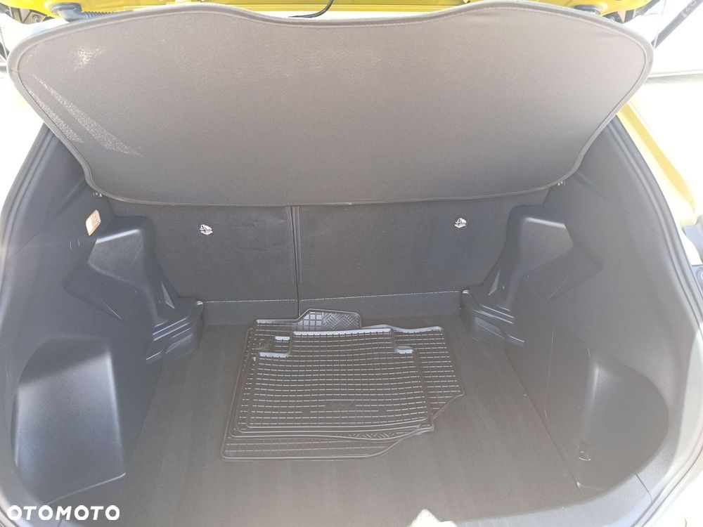 Toyota Yaris Cross Hybrid 1.5 Comfort - 16