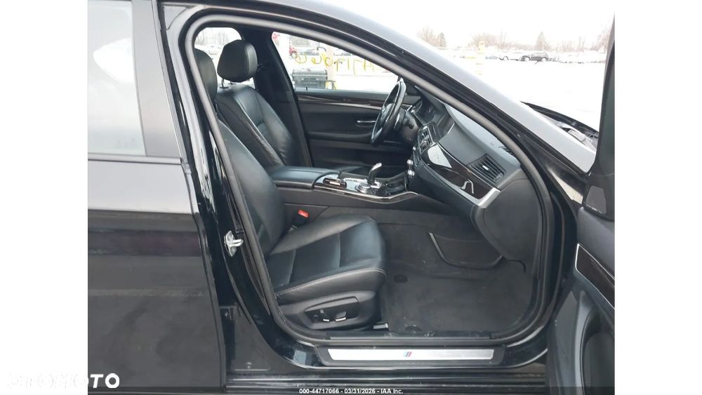 BMW Seria 5 535i xDrive - 10