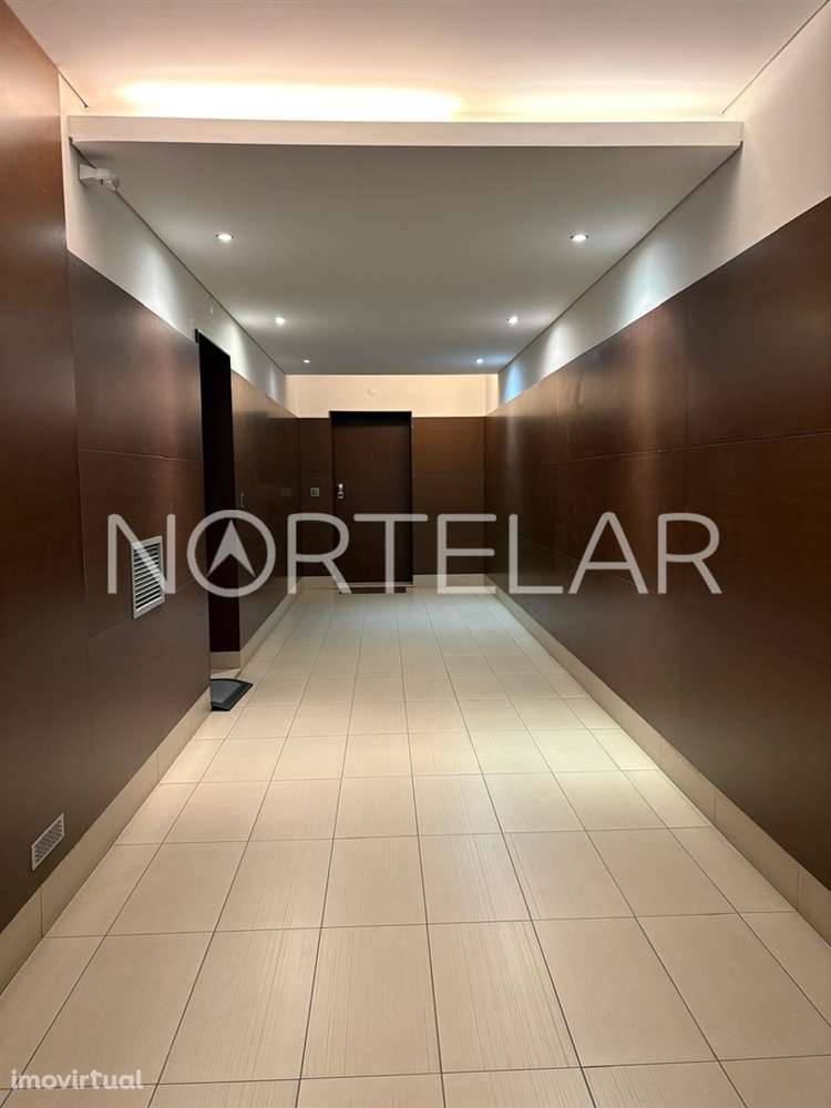 Apartamento T3 Venda em Bougado (São Martinho e Santiago),Trofa - Grande imagem: 2/35