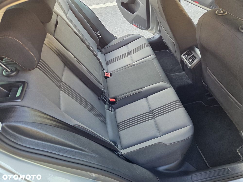 Volkswagen Golf 1.4 TSI BlueMotion Technology Allstar - 24