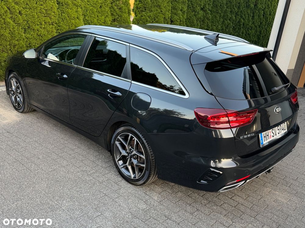 Kia Ceed 1.6 CRDi 136 ISG GT Line - 16