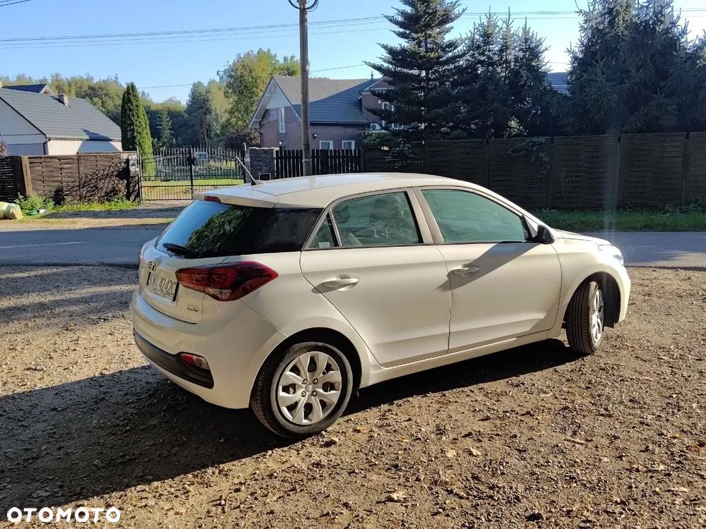 Hyundai i20 - 3