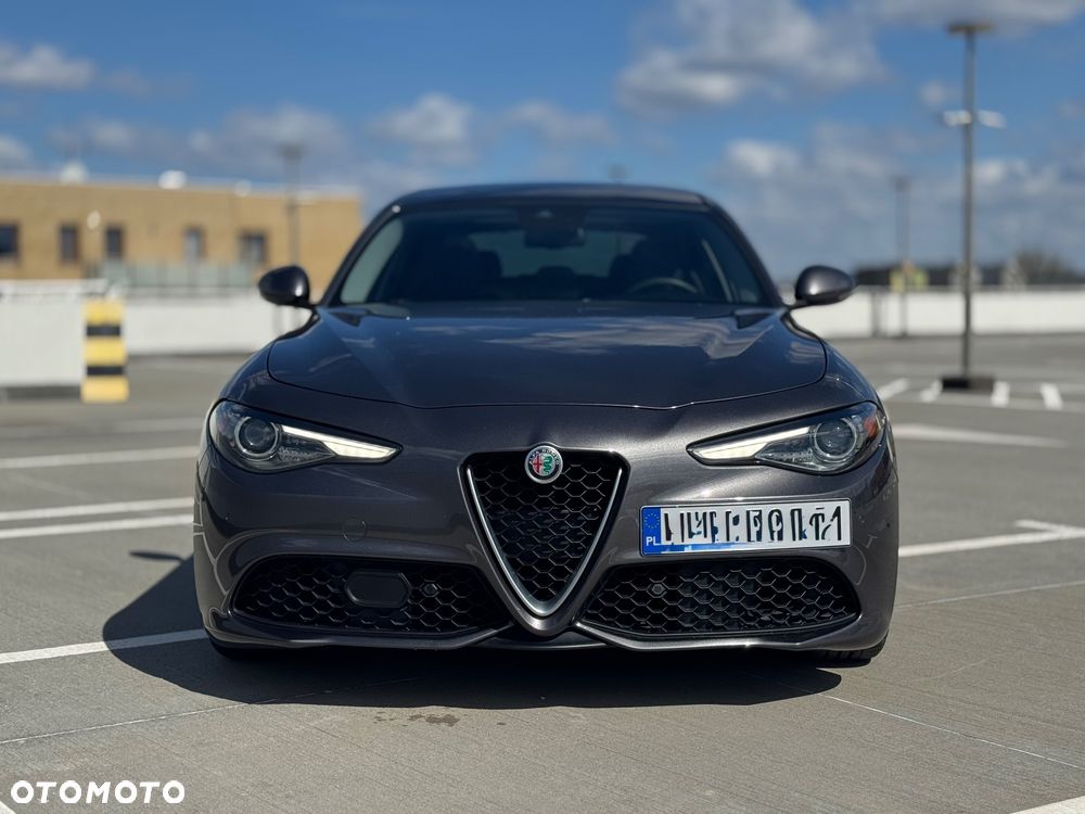 Alfa Romeo Giulia 2.0 Turbo 16V AT8 Veloce Ti - 5