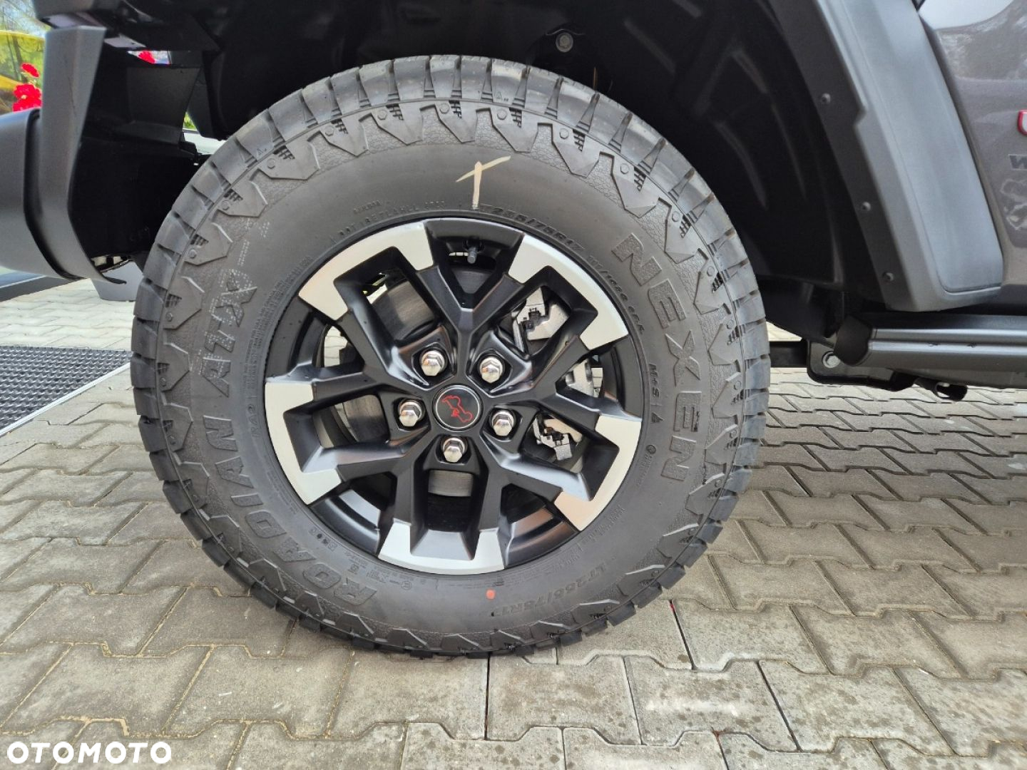 Jeep Wrangler - 12
