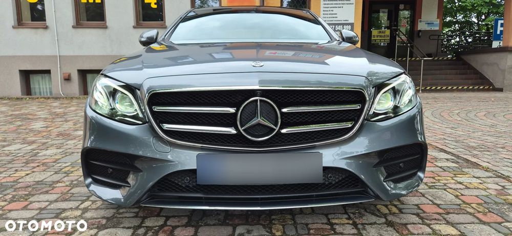 Mercedes-Benz Klasa E 220 d AMG - 32