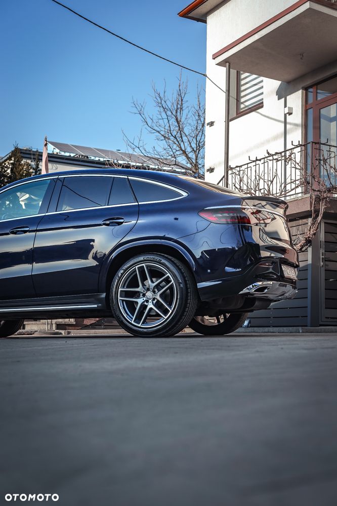 Mercedes-Benz GLE - 12