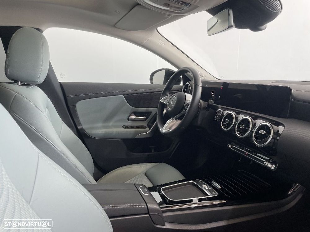 Mercedes-Benz CLA 180 - 14