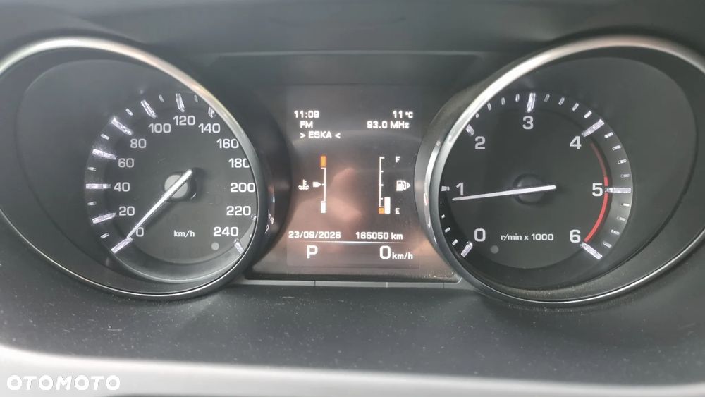 Land Rover Discovery Sport 2.0 TD4 HSE Luxury - 18