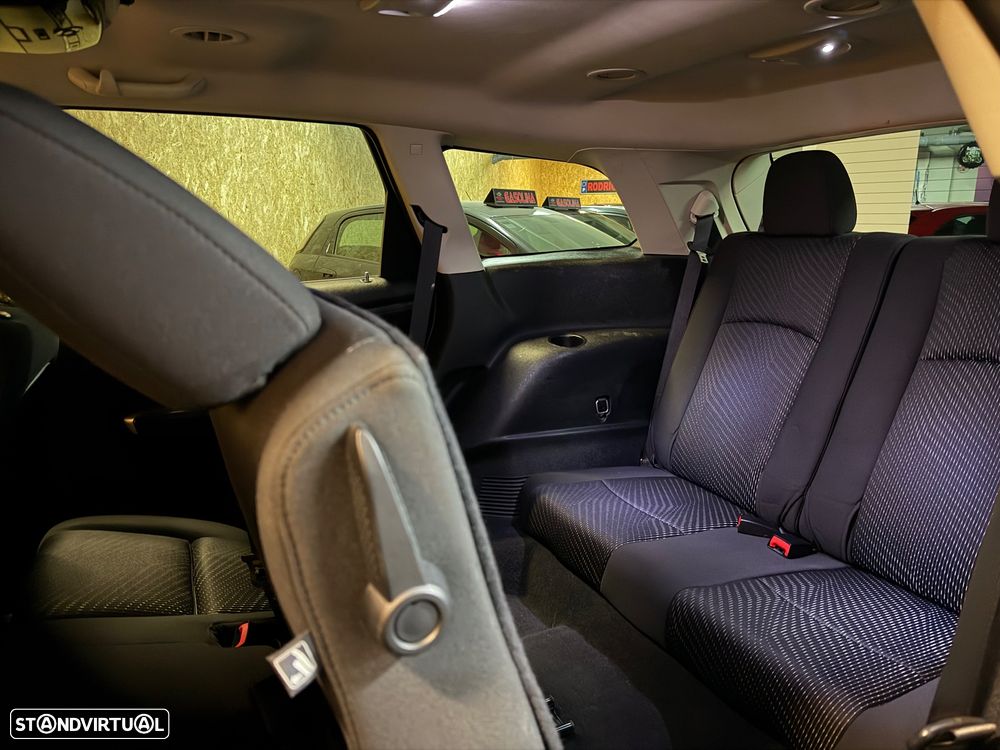 Fiat Freemont 2.0 M-Jet Urban - 11