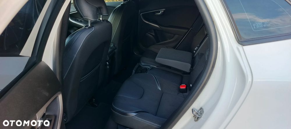 Volvo V40 T3 Drive-E Kinetic - 38