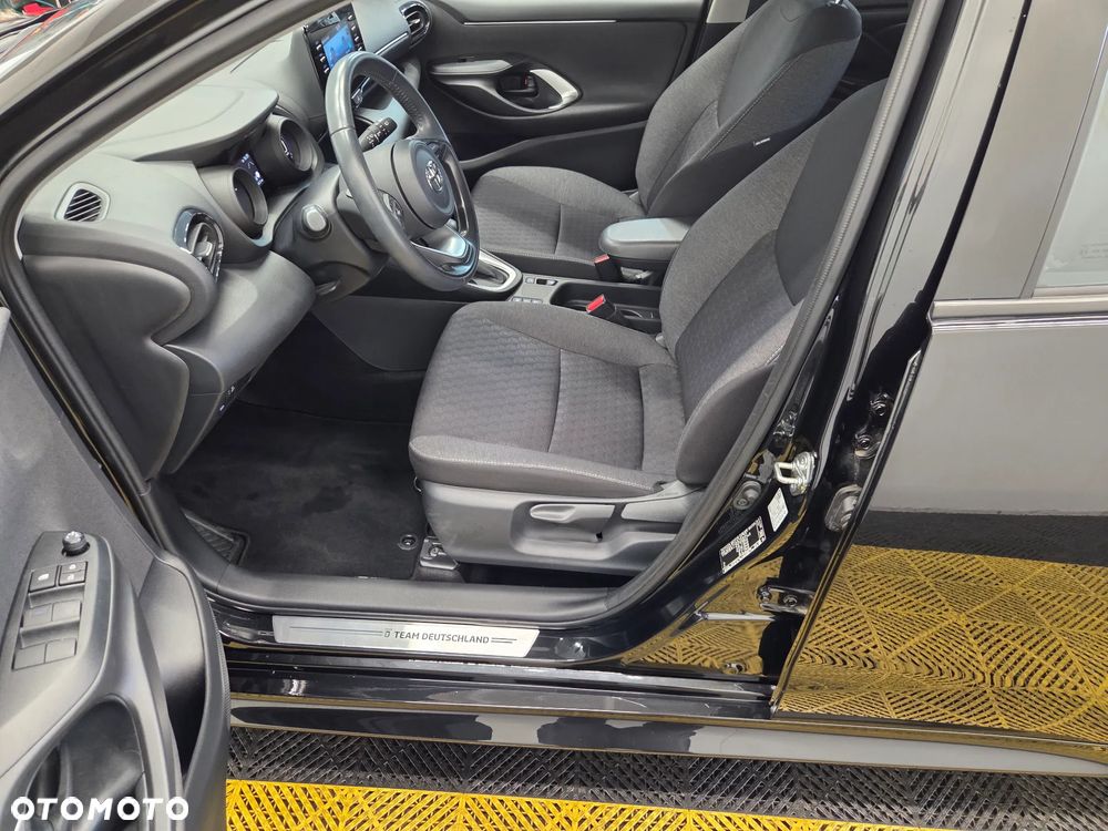 Toyota Yaris Hybrid 1.5 Executive - 13