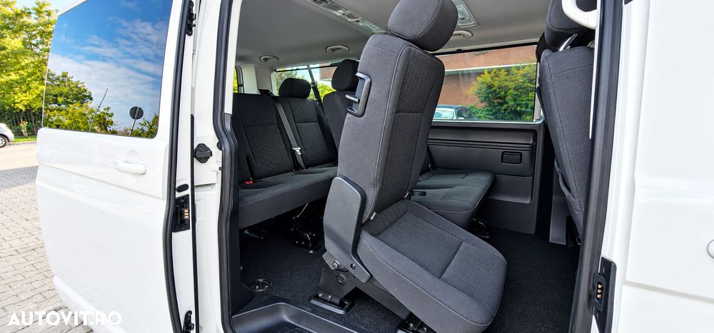 Volkswagen Caravelle - 10