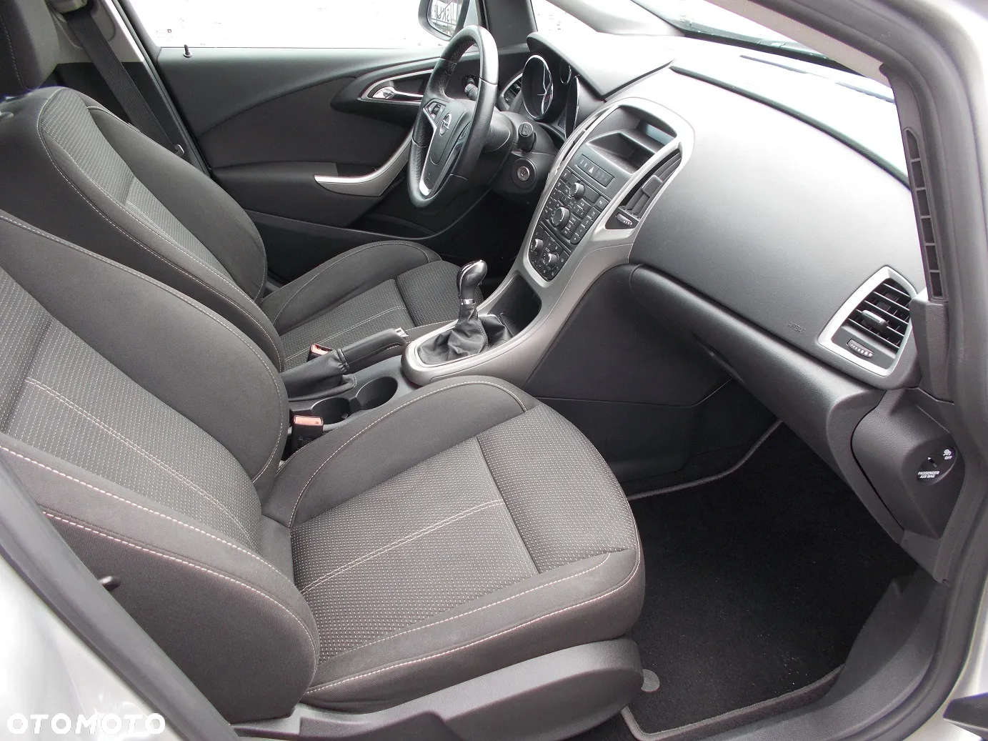 Opel Astra IV 1.4 T Edition 150 - 11