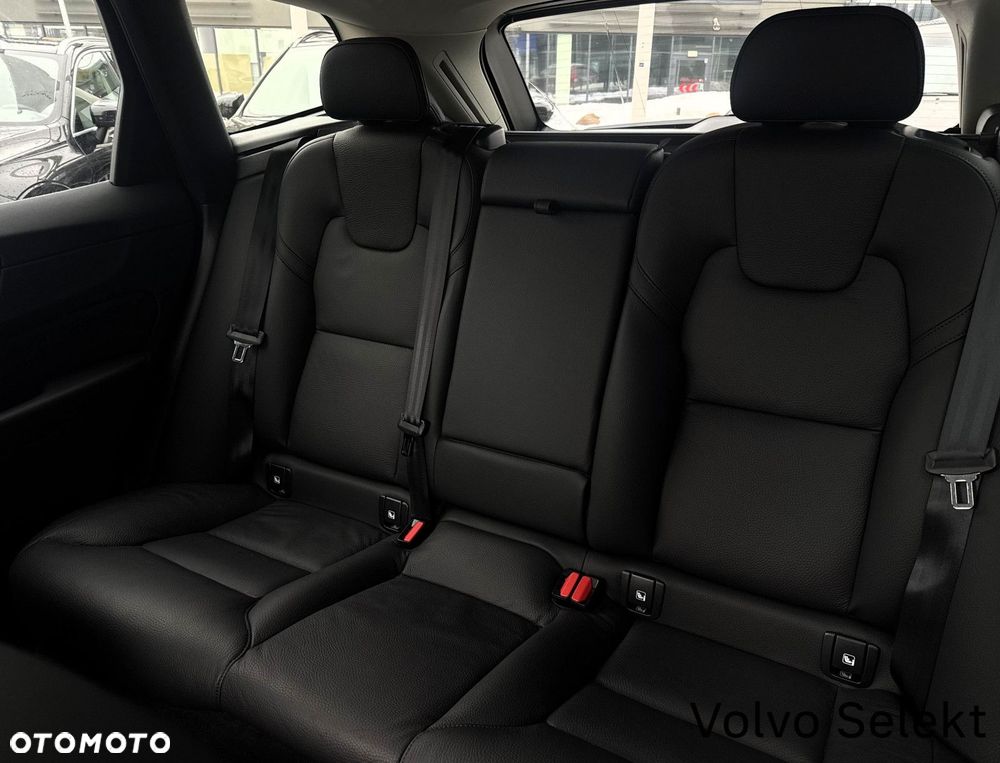 Volvo XC 60 - 30