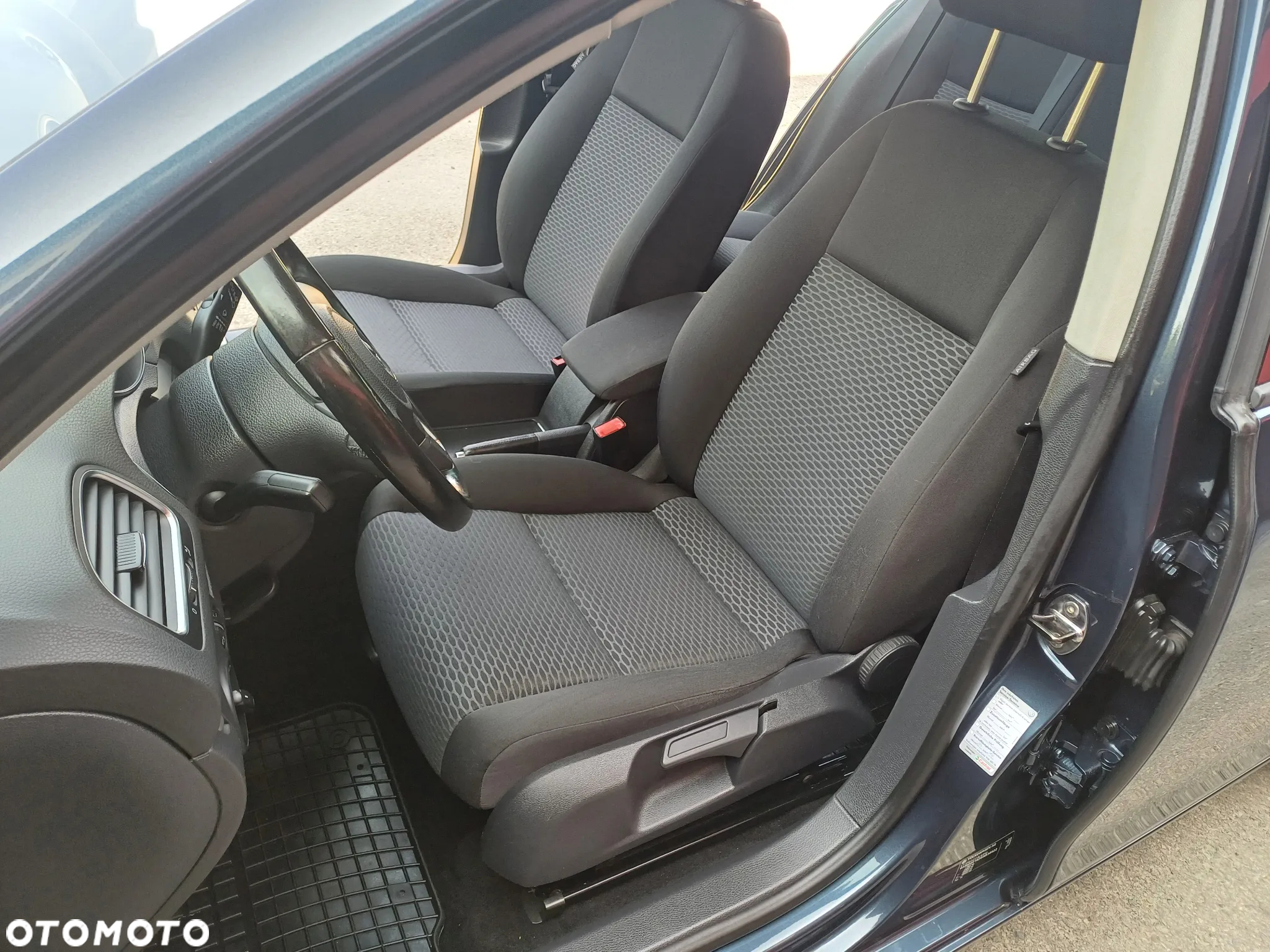 Volkswagen Golf 1.6 Trendline - 16