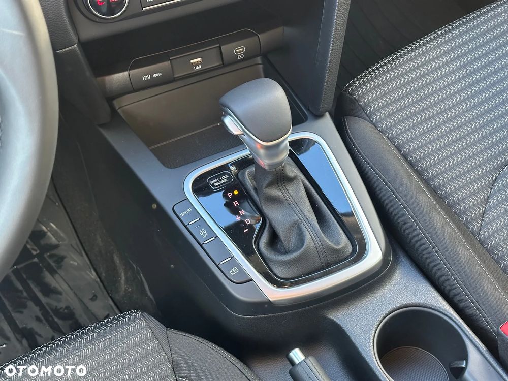 Kia Ceed 1.5 T-GDI M DCT - 23