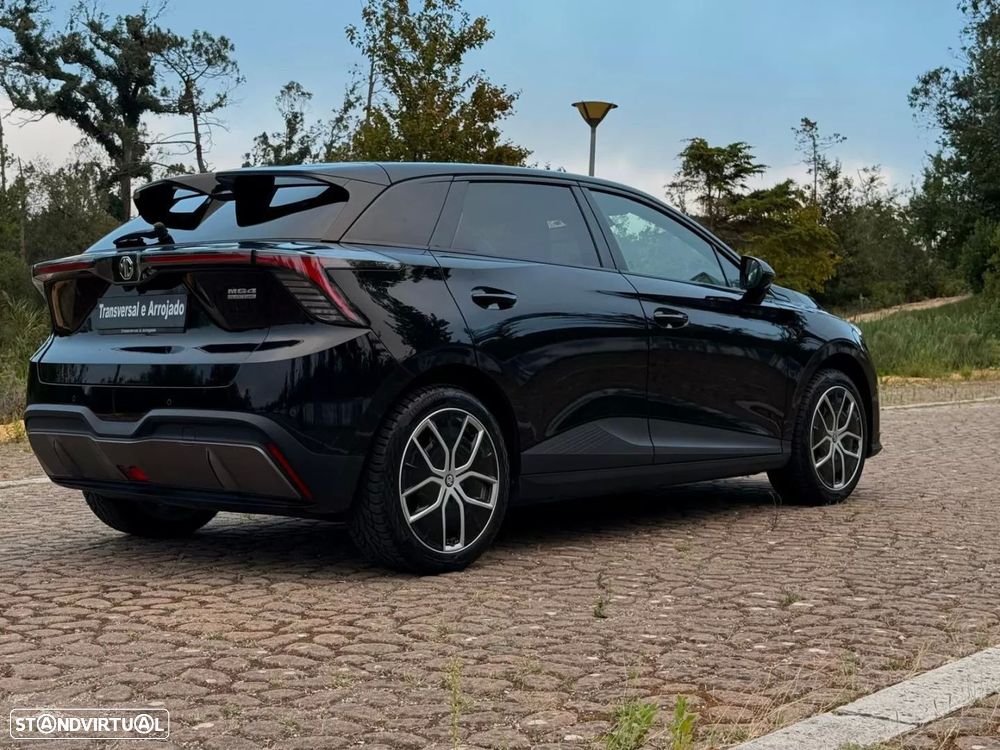 MG MG4 64 kWh Luxury - 21
