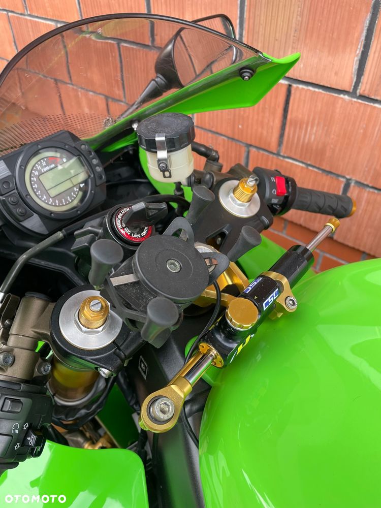 Kawasaki ZXR - 8