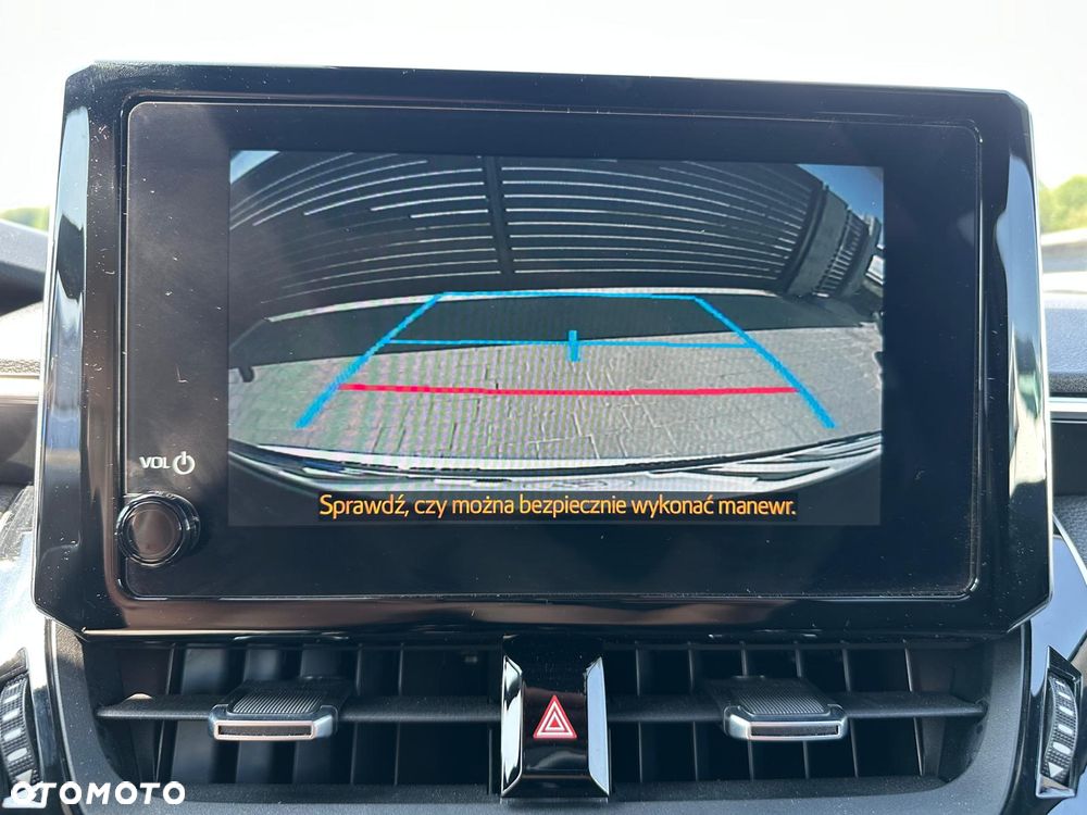 Suzuki Swace 1.8 Hybrid Premium Plus CVT - 12