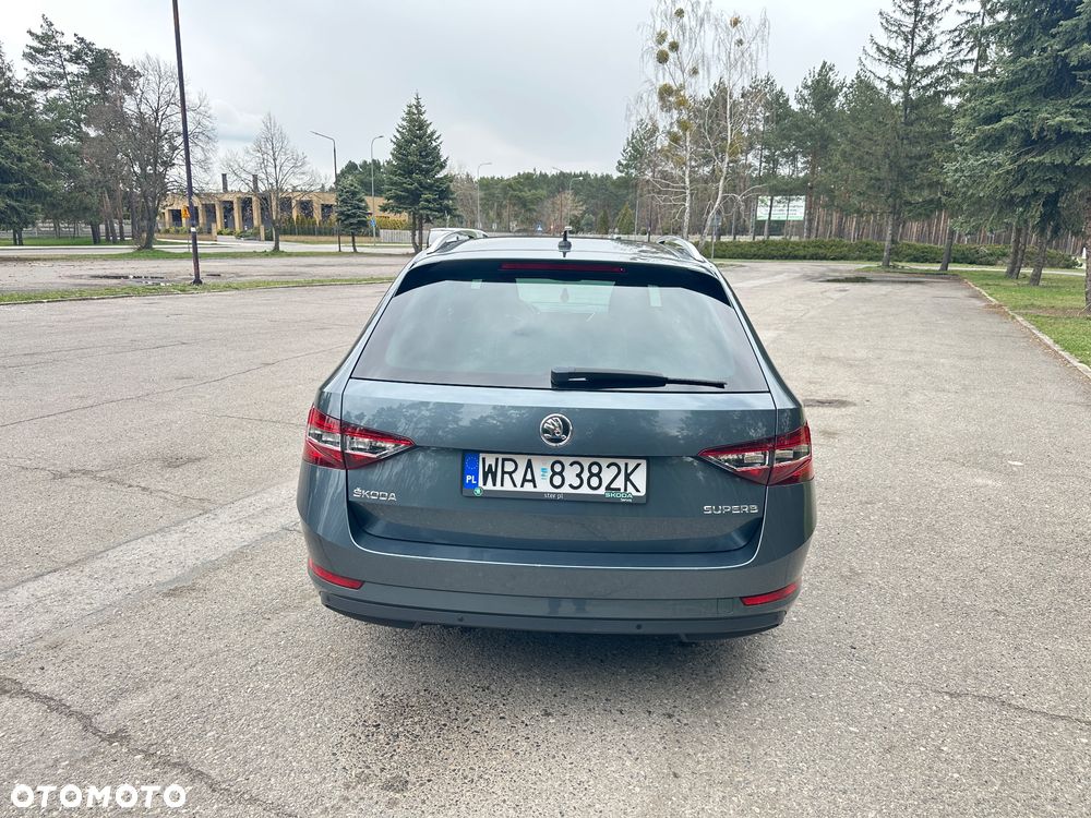 Skoda Superb 2.0 TDI DSG Ambition - 5