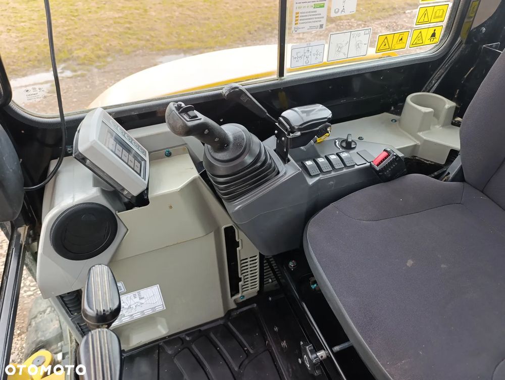 Caterpillar 303.5E2 - 8