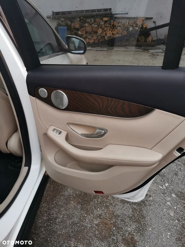 Mercedes-Benz GLC - 9