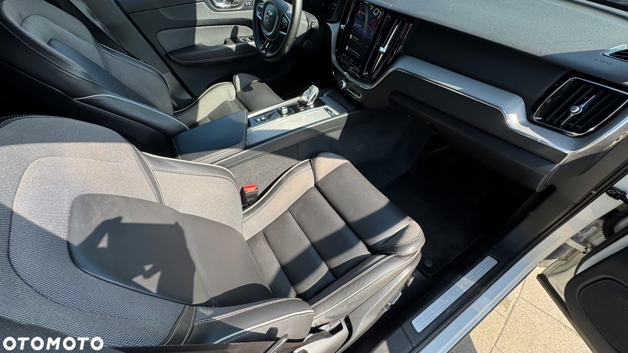 Volvo XC 60 B4 D Geartronic RDesign - 21