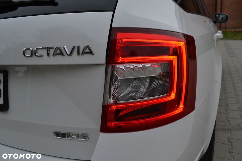 Skoda Octavia 2.0 TDI (Green tec) RS - 19