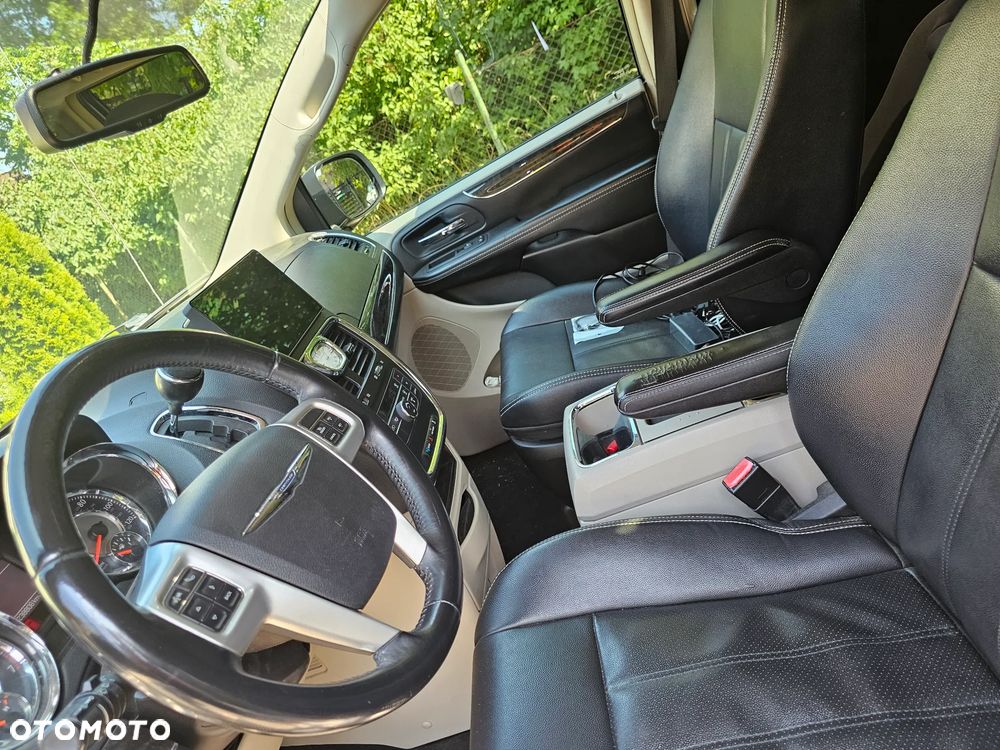 Chrysler Town & Country 3.6 Touring - 7