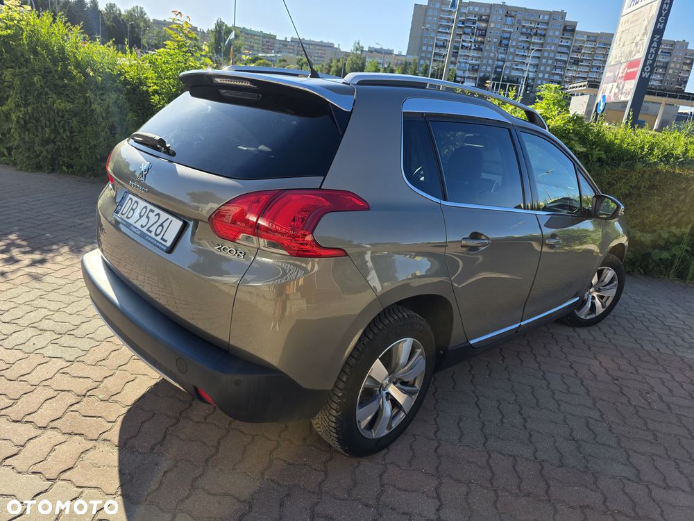 Peugeot 2008 PureTech 110 Stop&Start EAT6 Allure - 8