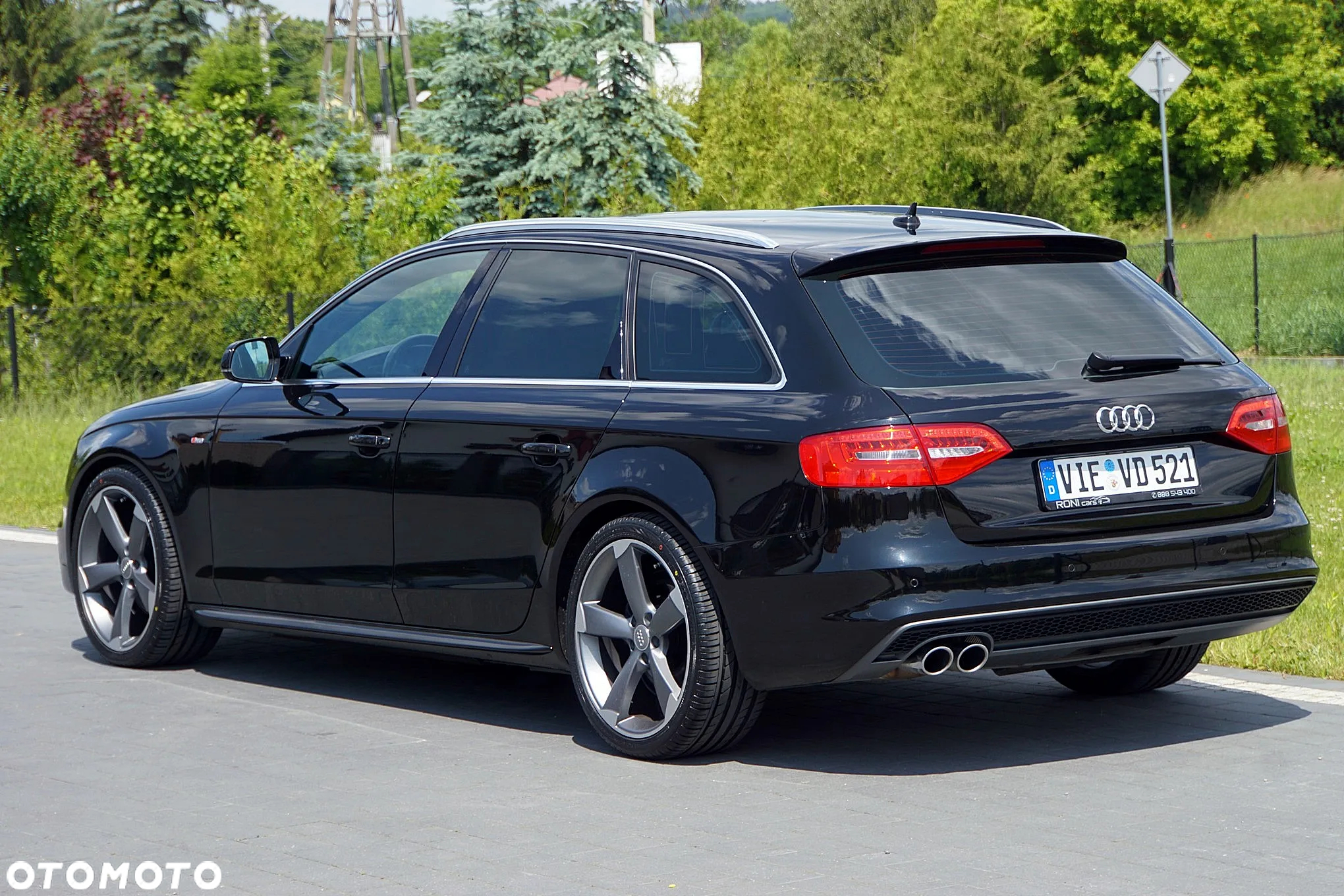 Audi A4 Avant 2.0 TDI DPF clean diesel S line Sportpaket - 12